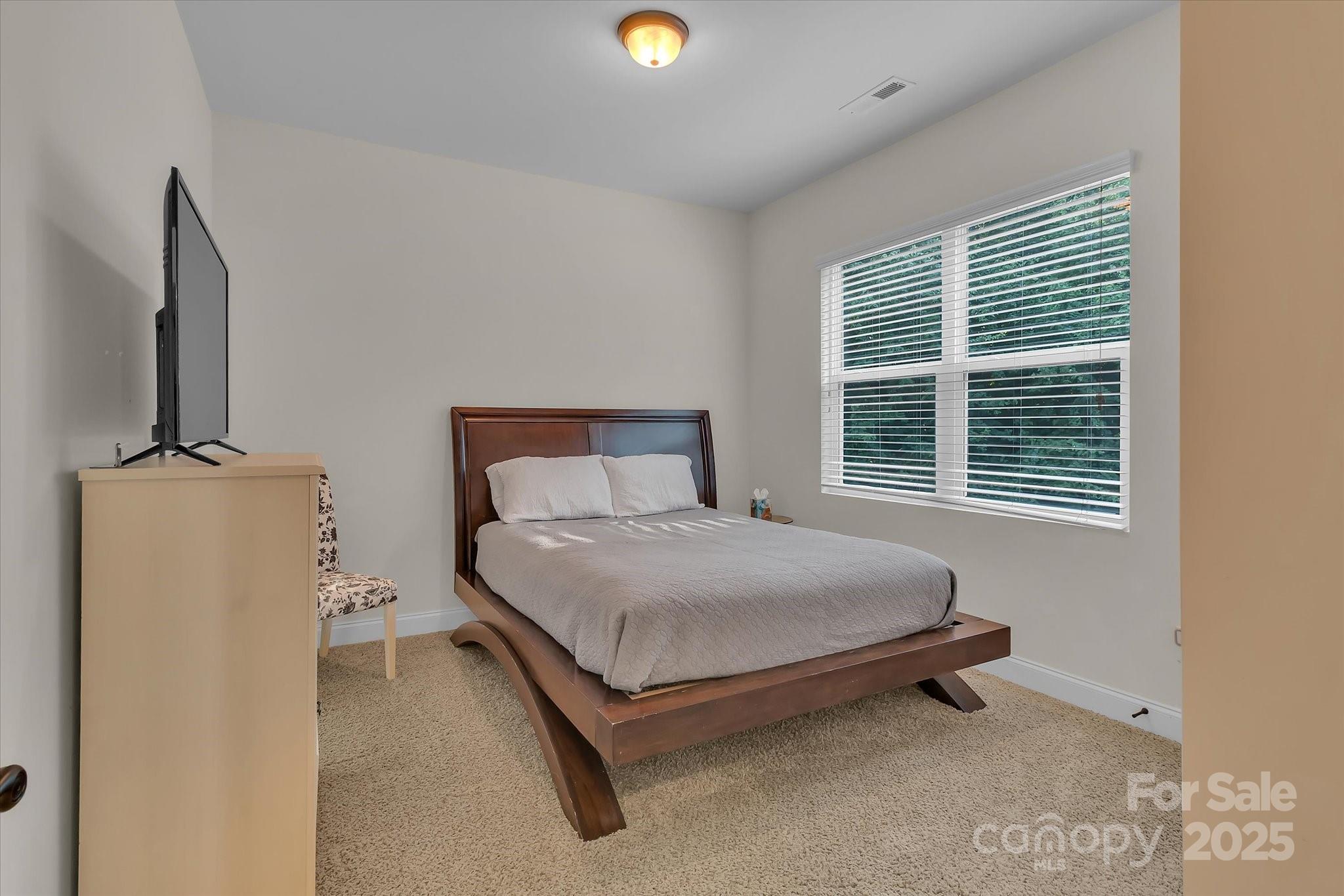 5267 Norway Lane Property Photo 16