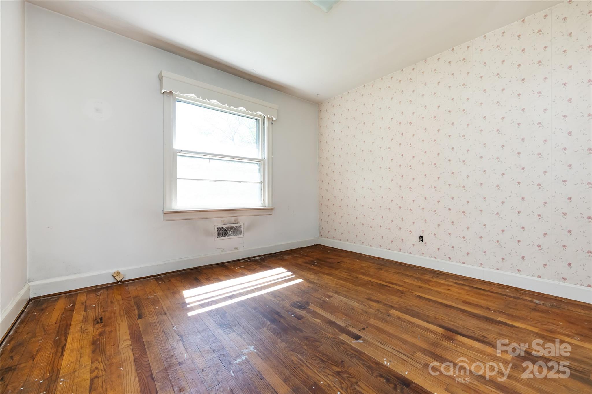 2001 Mcdonald Drive Property Photo 20