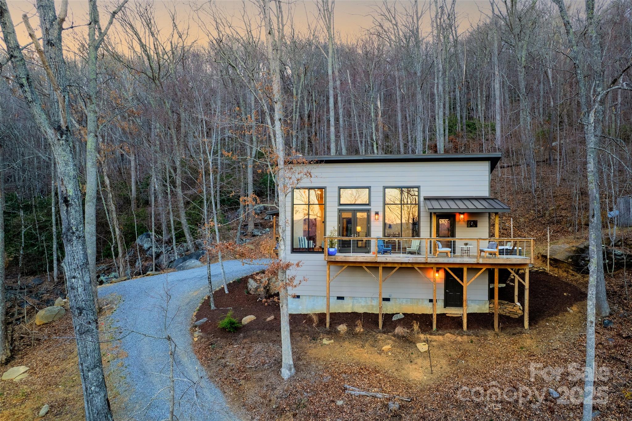 43 Tinkling Springs Lane Property Photo 1