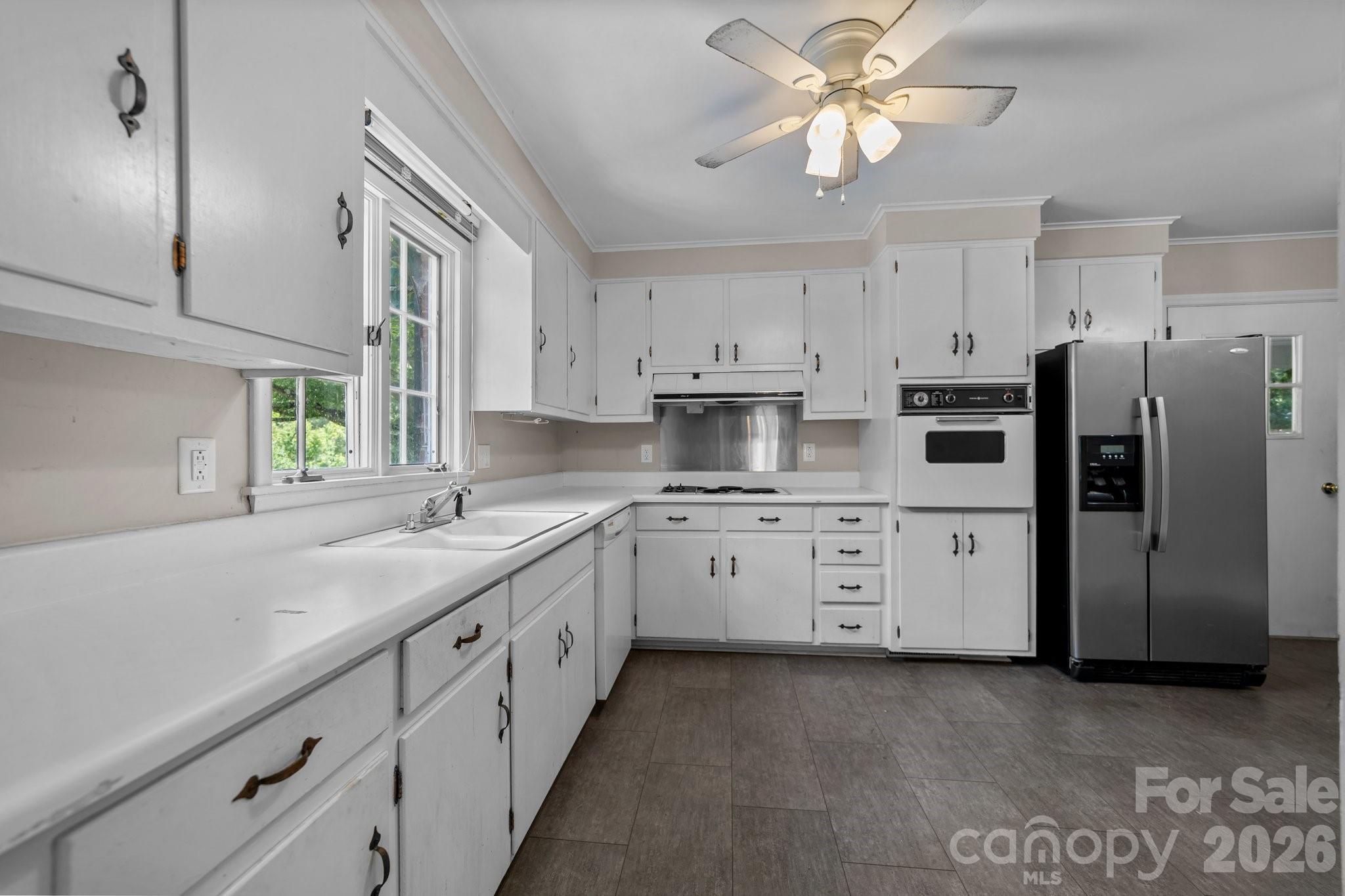 866 Concord Road Property Photo 11