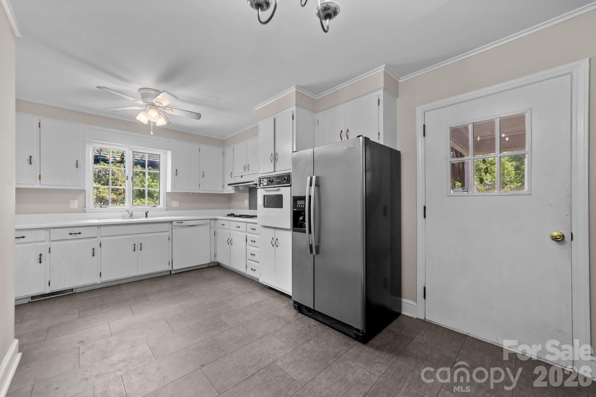 866 Concord Road Property Photo 12