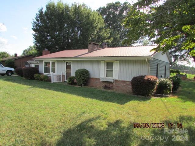115 Sunrise Circle Property Photo 2