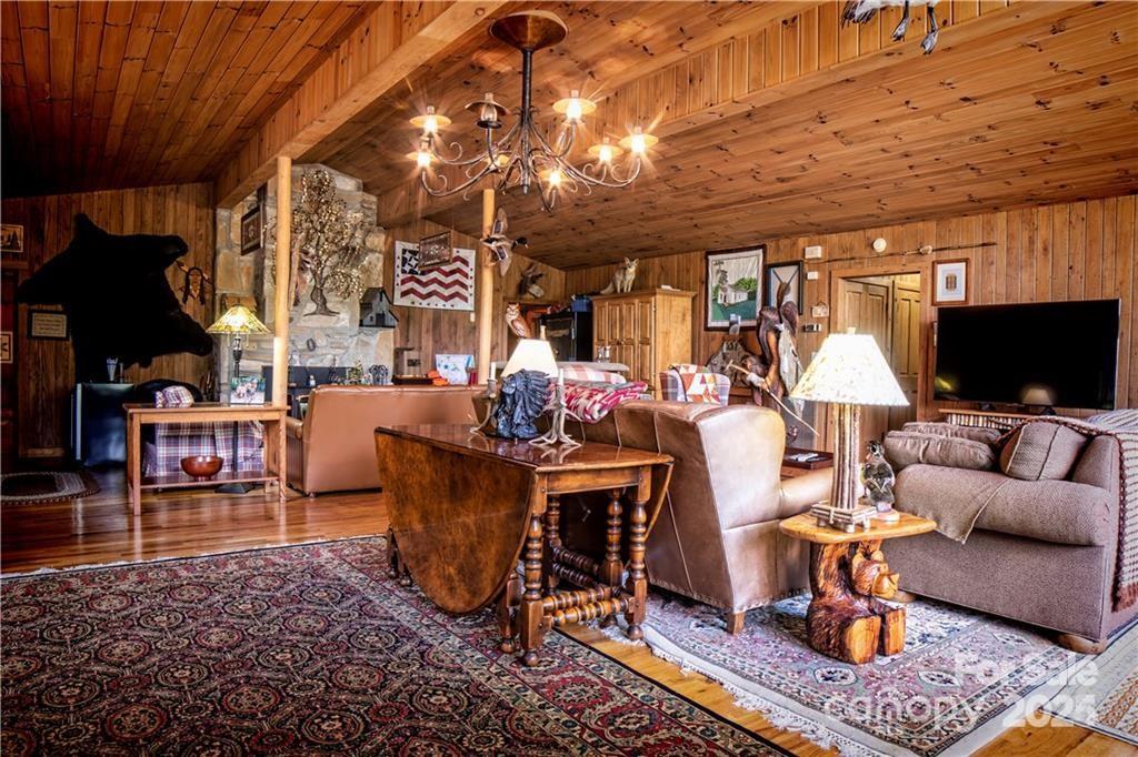 2736 White Oak Flats Road Property Photo 14