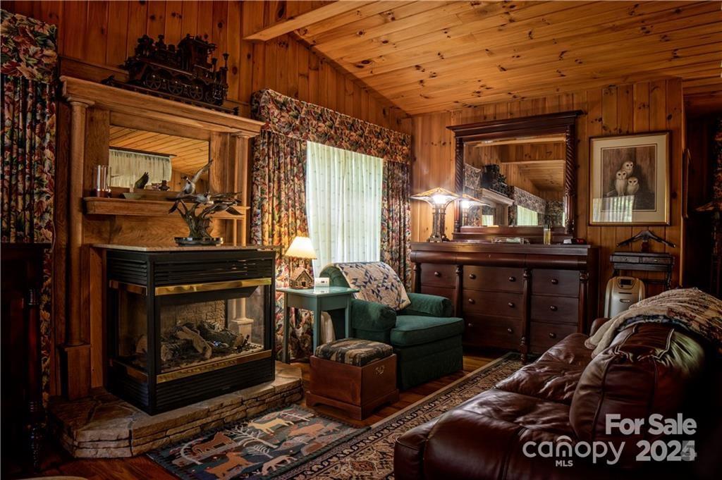 2736 White Oak Flats Road Property Photo 22