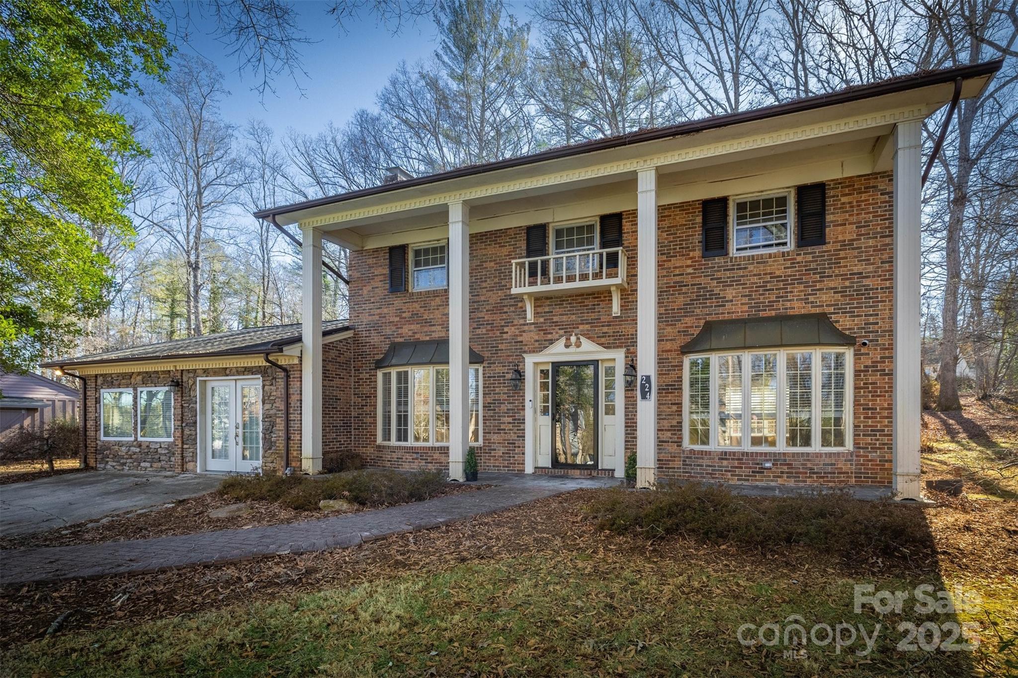 224 Camelot Drive Property Photo