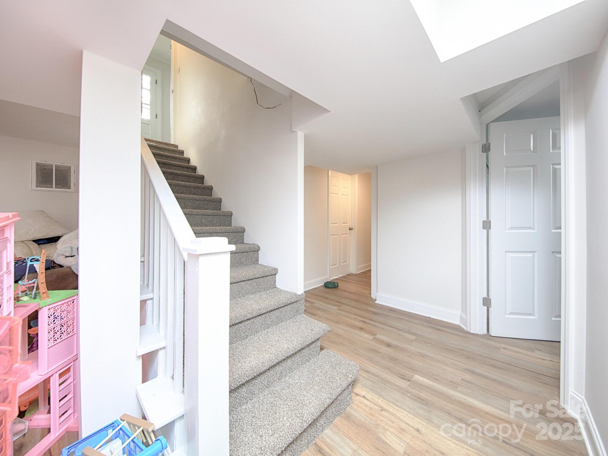3119 Hickory Highway Property Photo 10