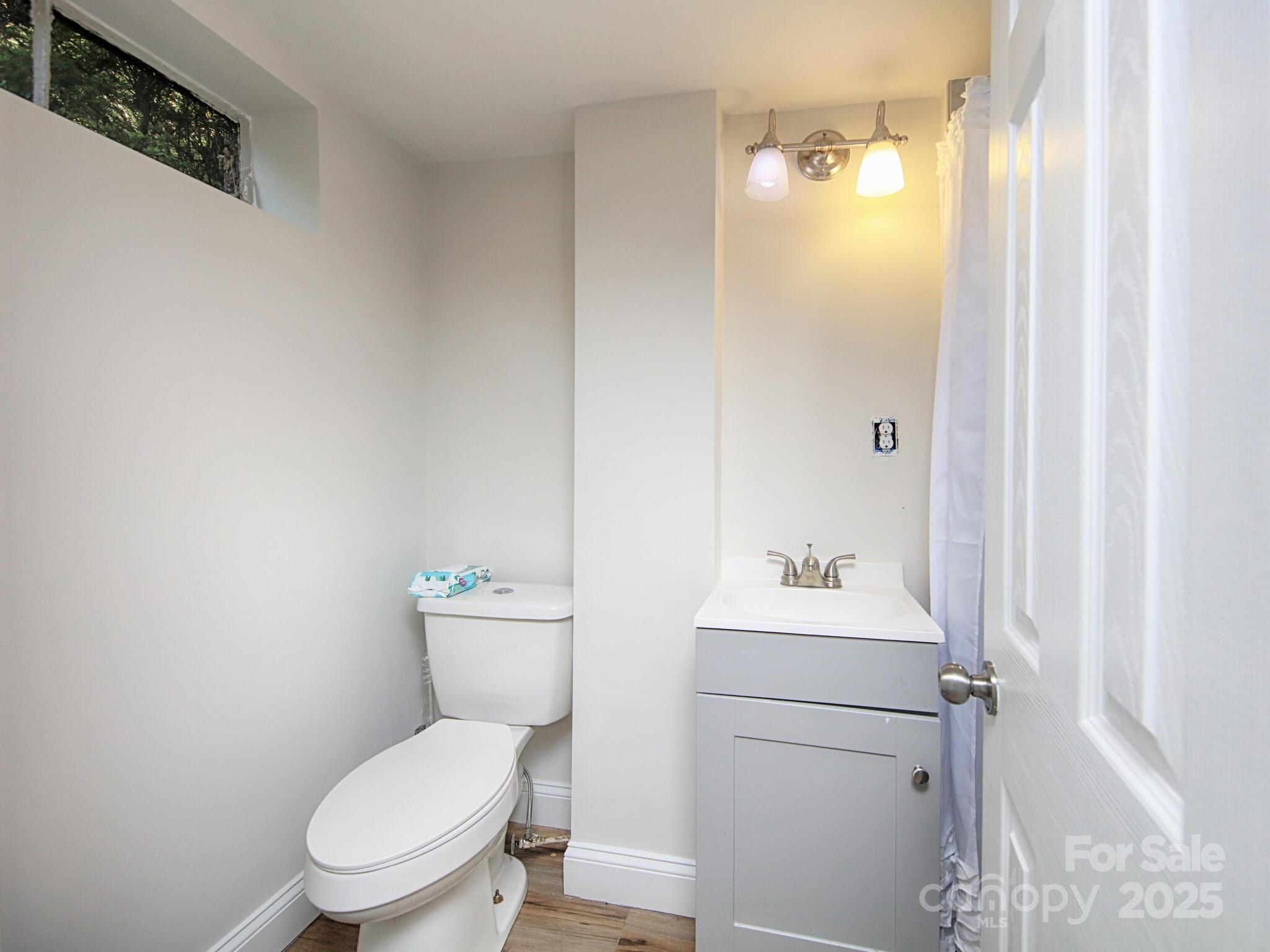 3119 Hickory Highway Property Photo 12