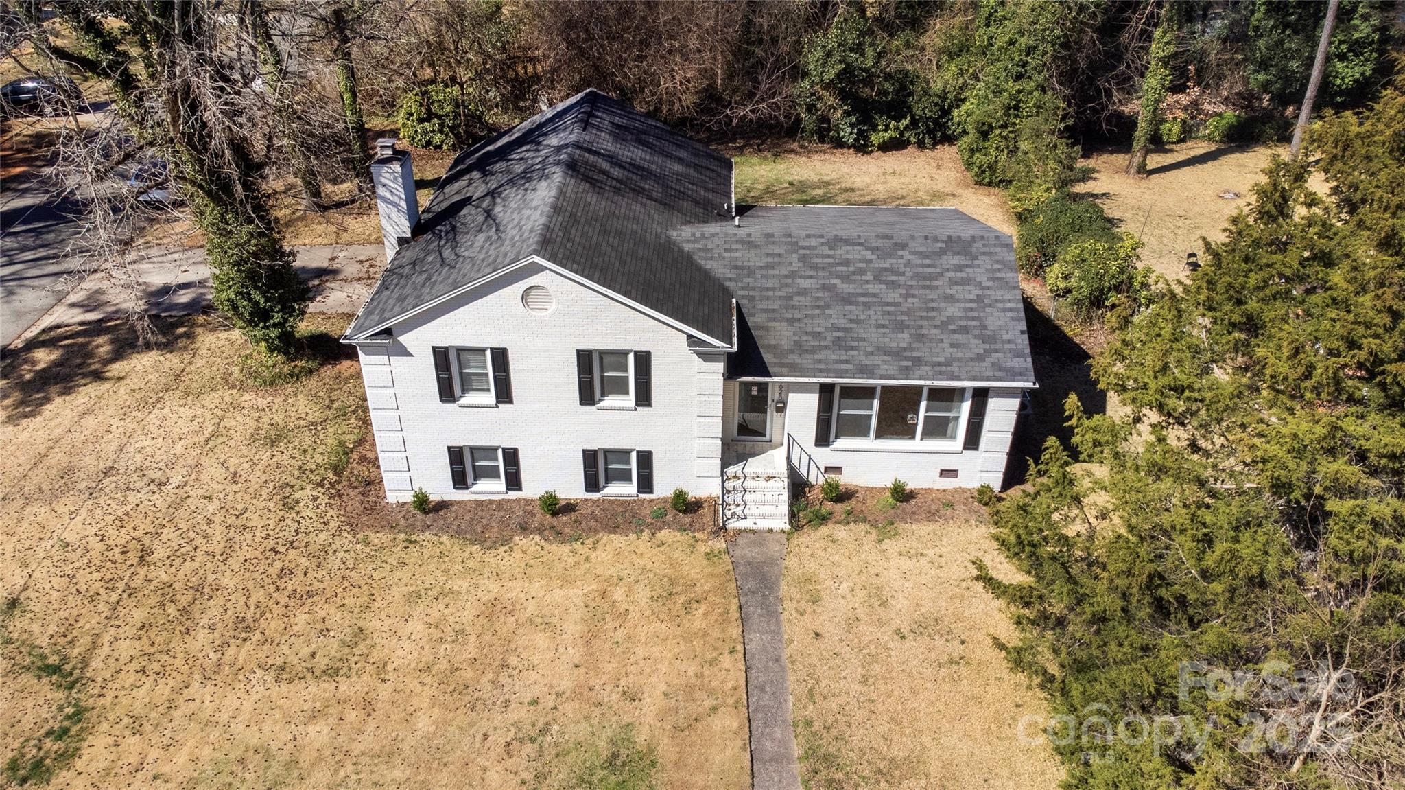 1628 Shannonhouse Drive Property Photo 35