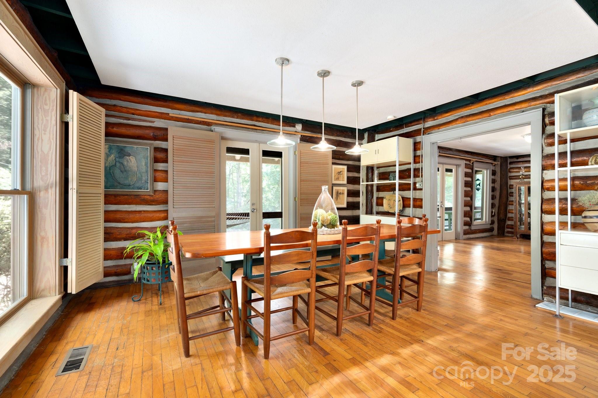 552 Avery Creek Property Photo 18