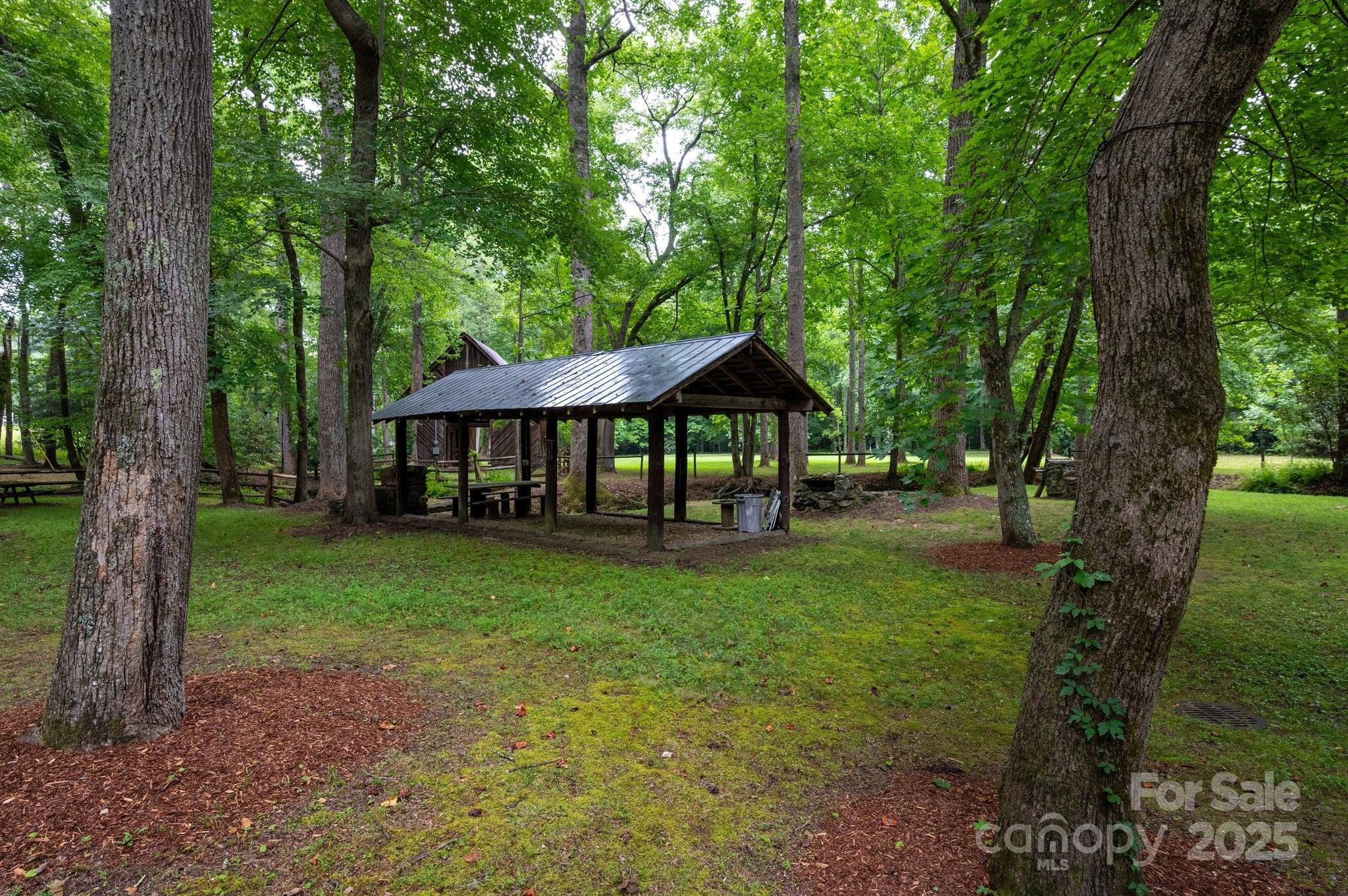 552 Avery Creek Property Photo 43