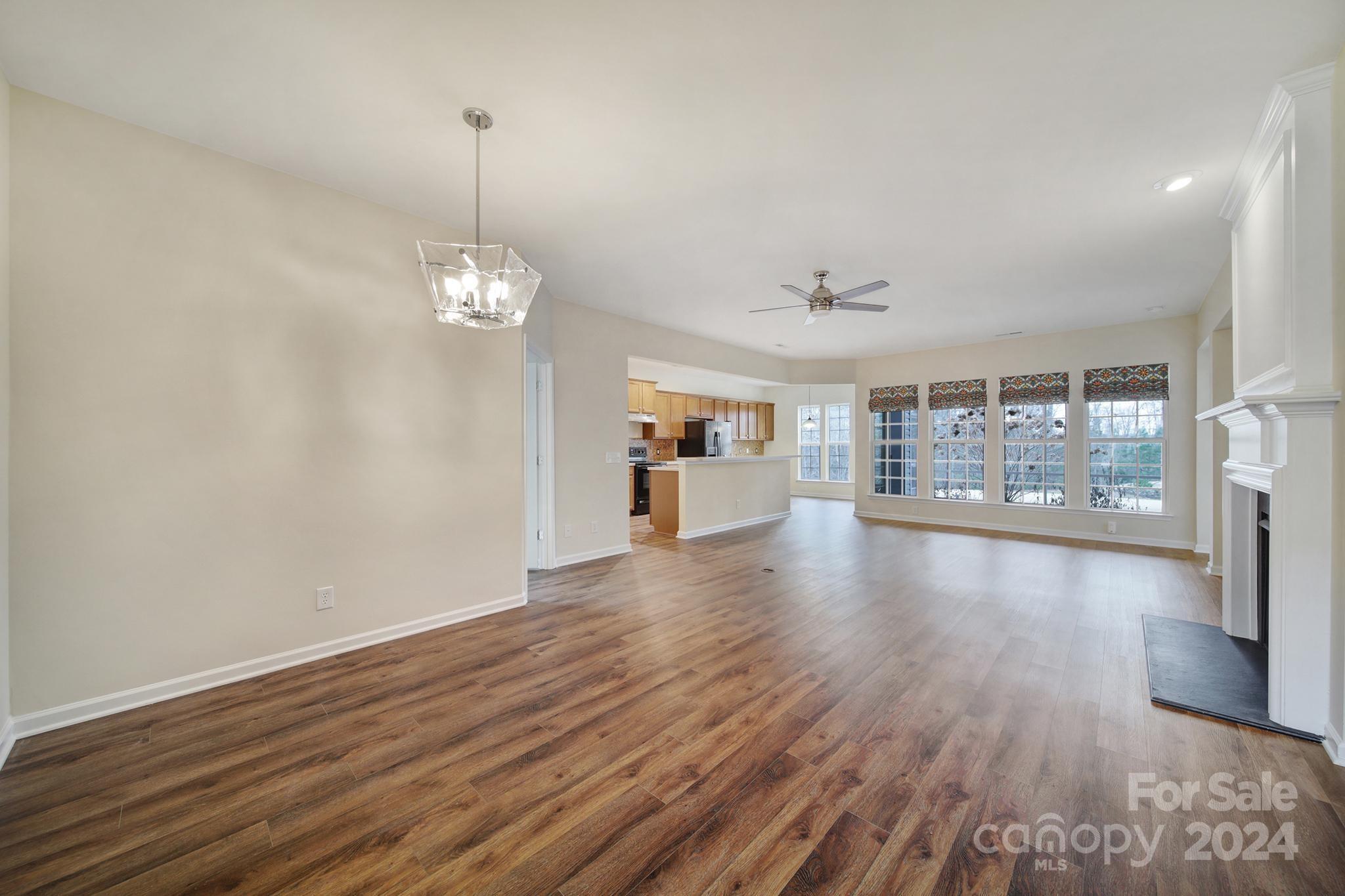 2105 Kennedy Drive Property Photo 4