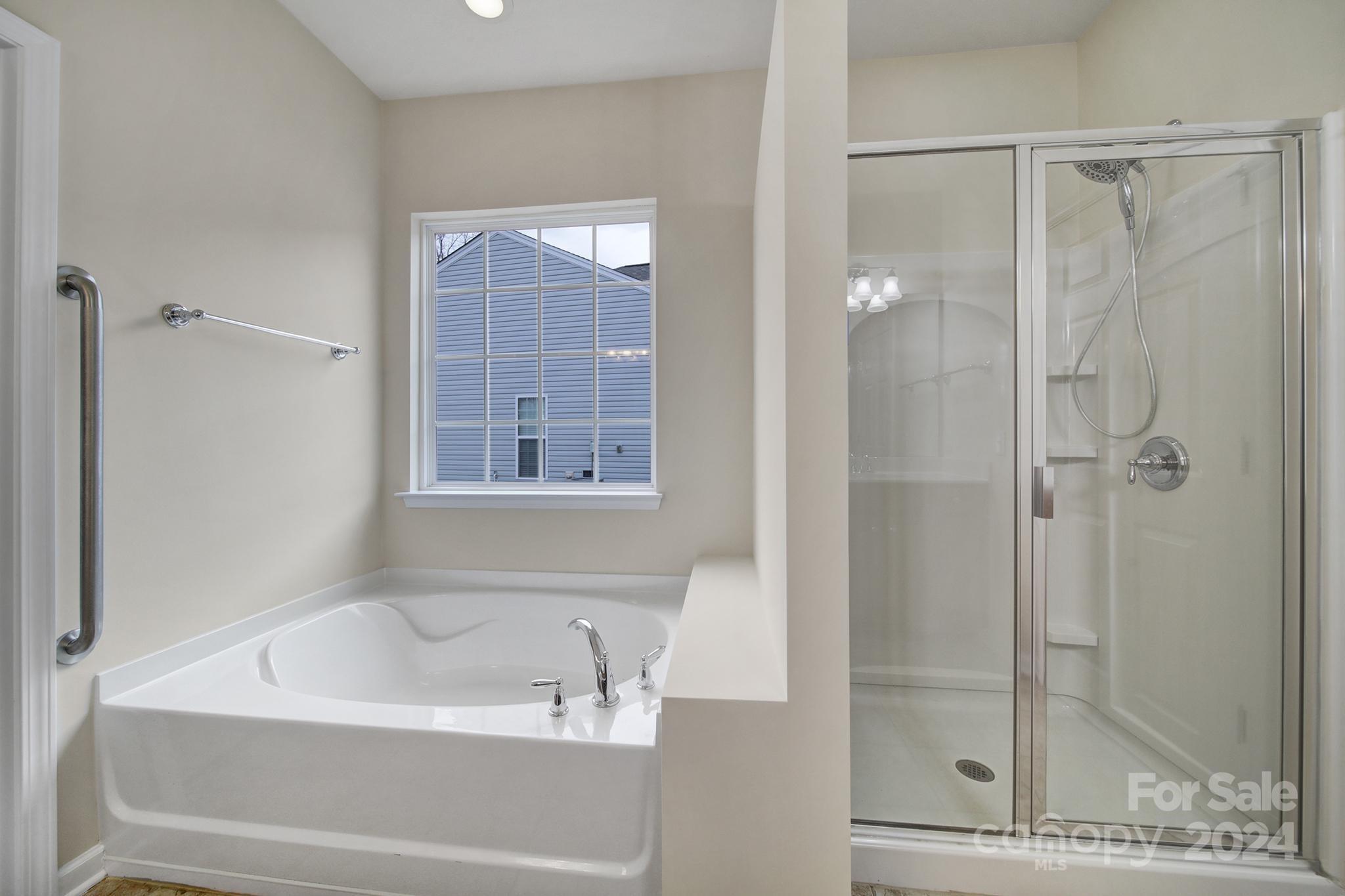 2105 Kennedy Drive Property Photo 14