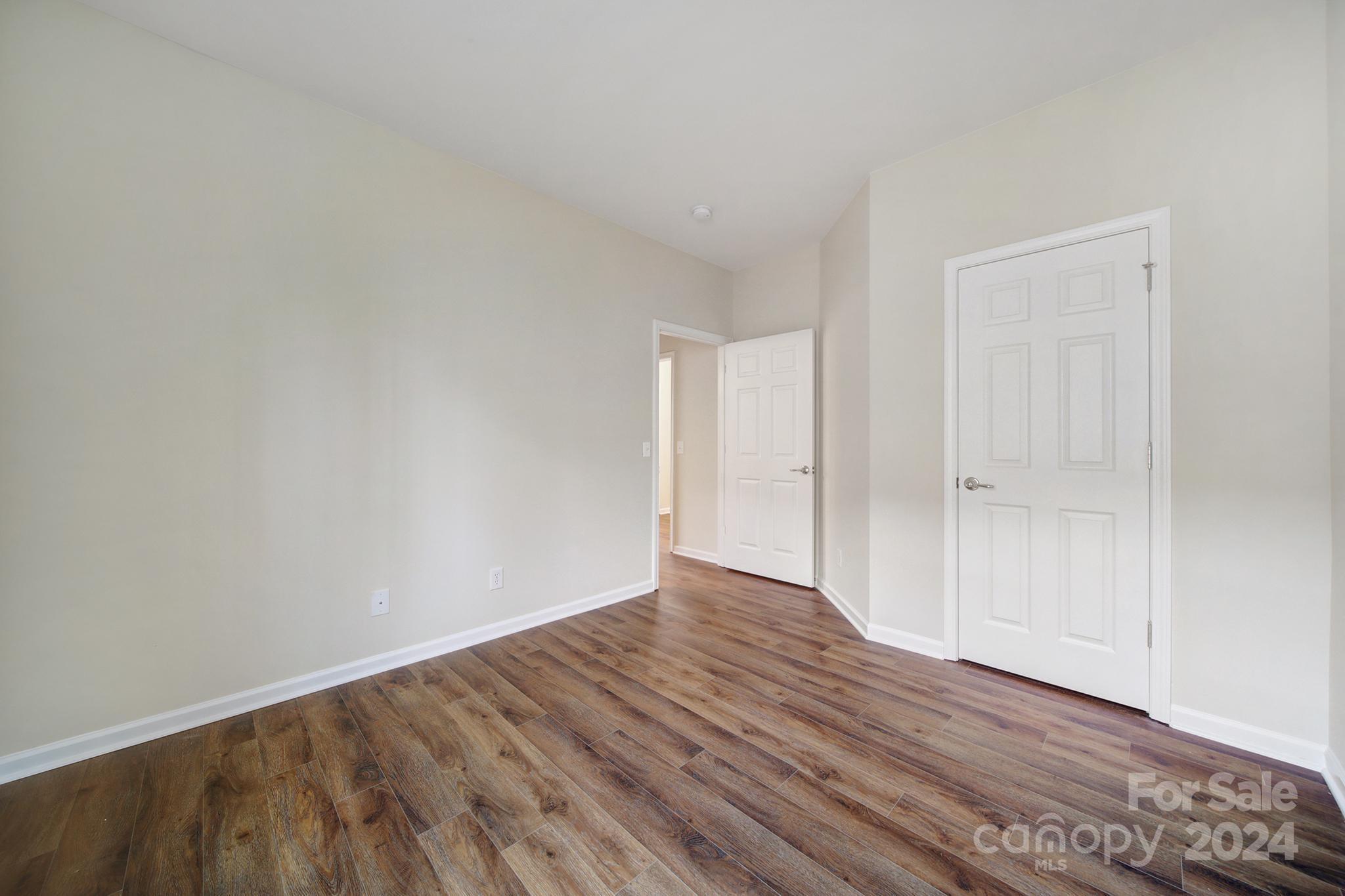2105 Kennedy Drive Property Photo 19