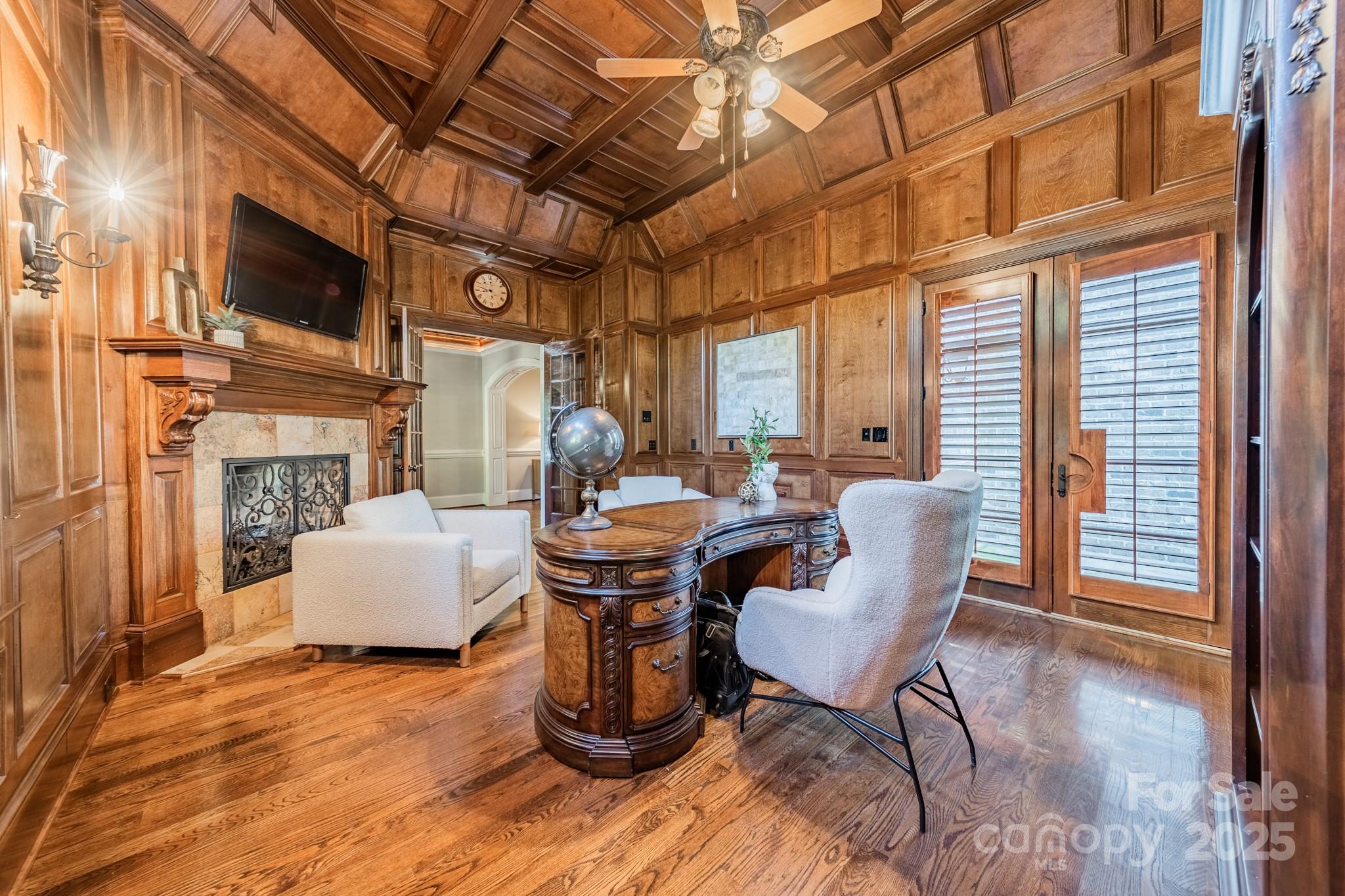 300 Eagle Bend Drive Property Photo 15
