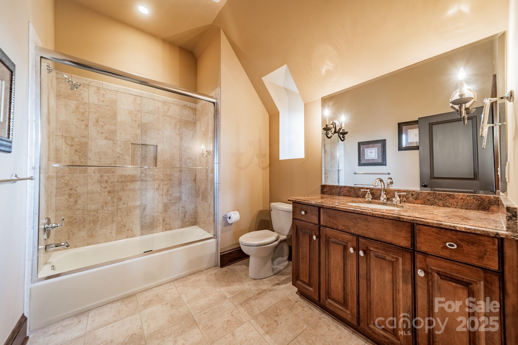 300 Eagle Bend Drive Property Photo 46