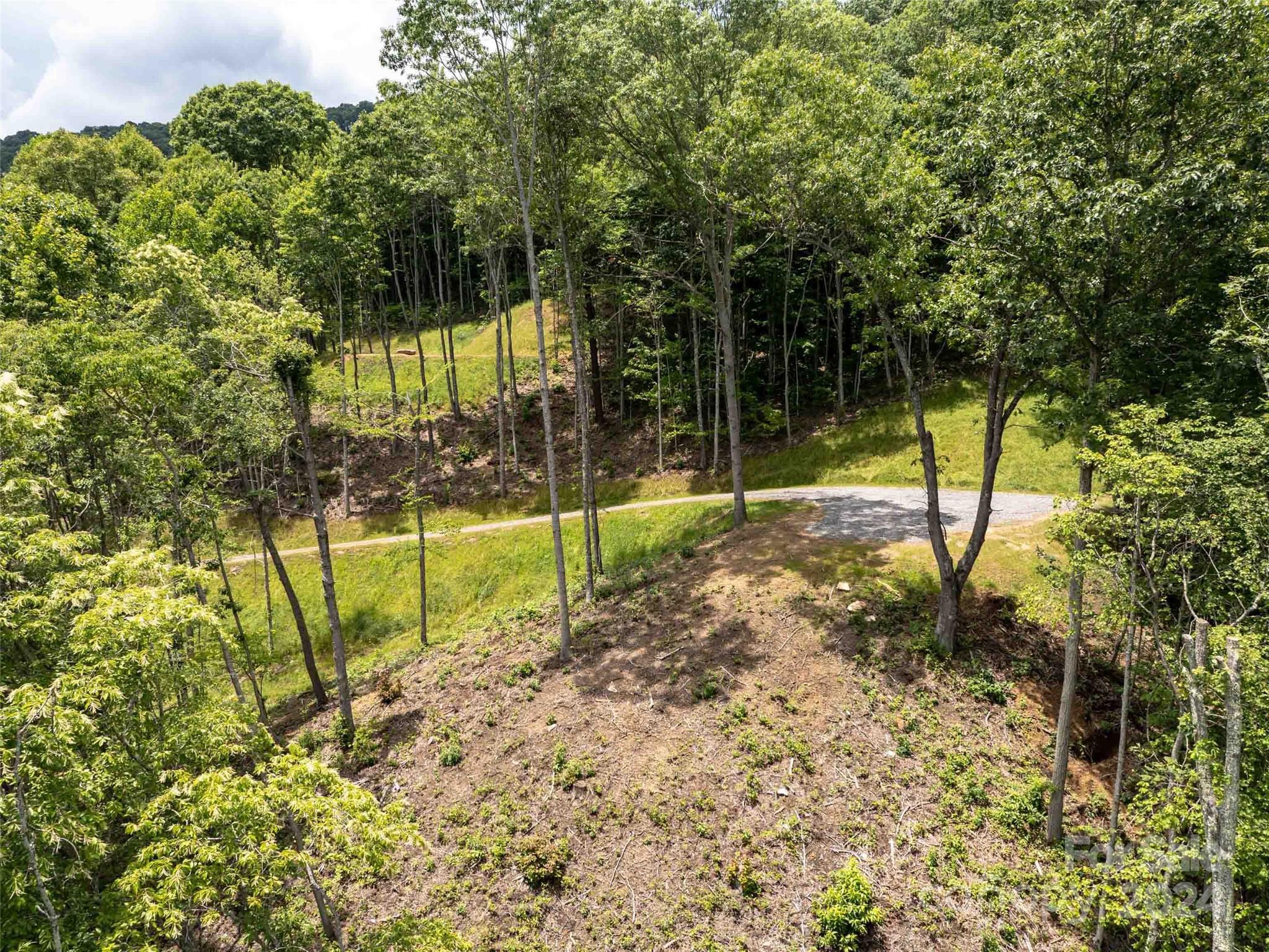 #32 Tapestry Trail Property Photo 6