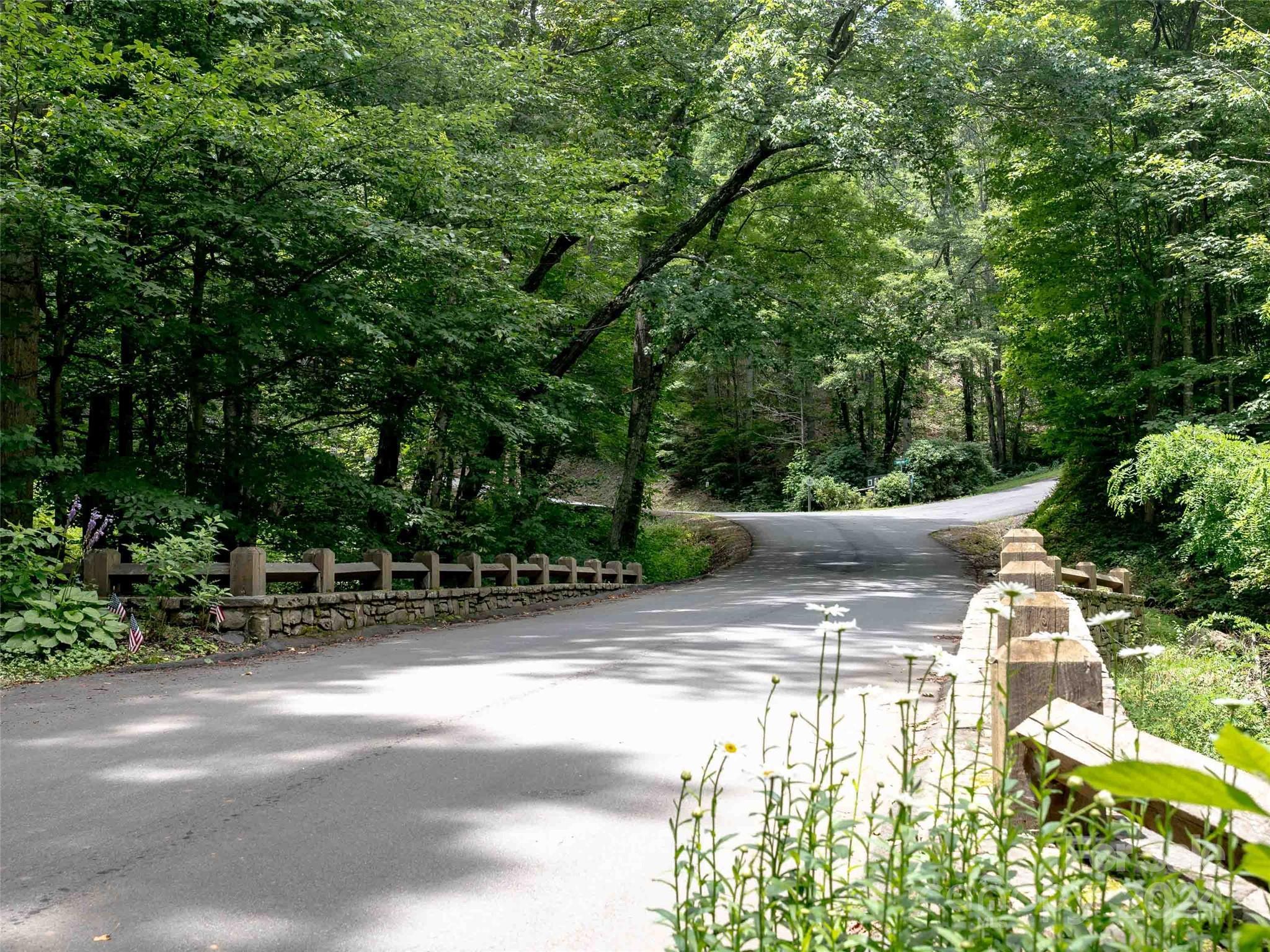 #32 Tapestry Trail Property Photo 14