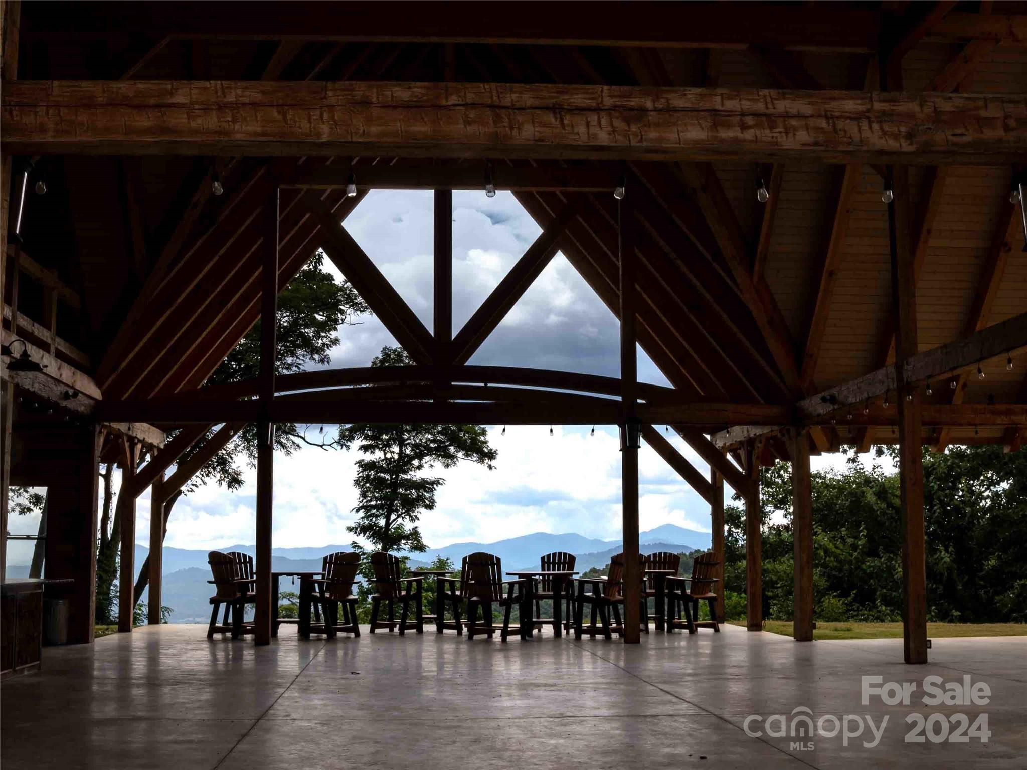 #32 Tapestry Trail Property Photo 19
