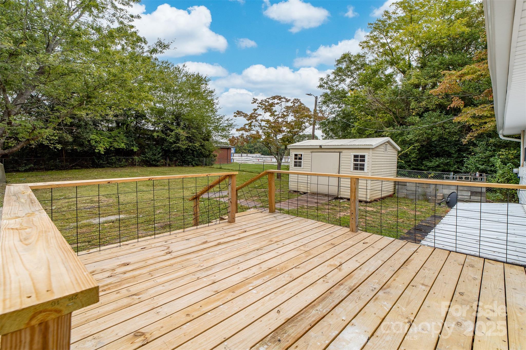 115 E Georgia Avenue Property Photo 8