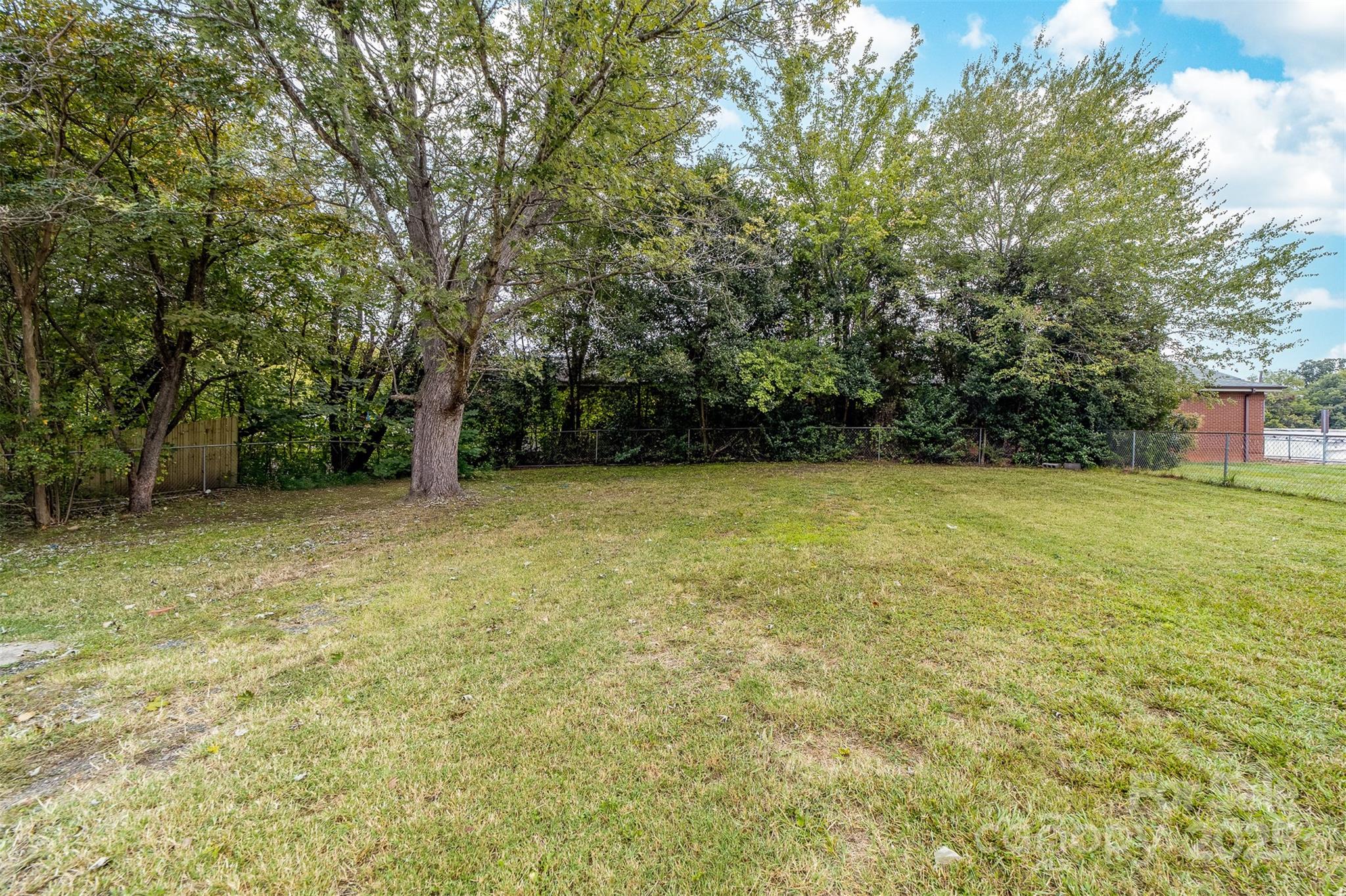 115 E Georgia Avenue Property Photo 10
