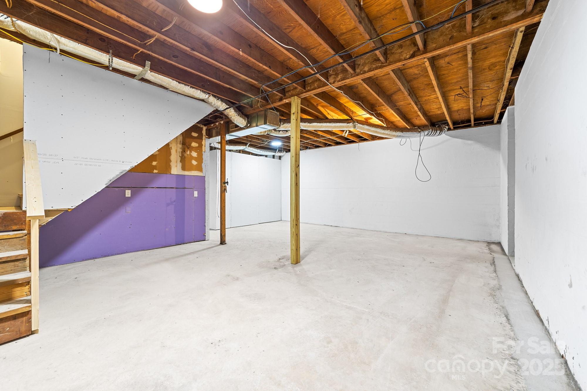 115 E Georgia Avenue Property Photo 33