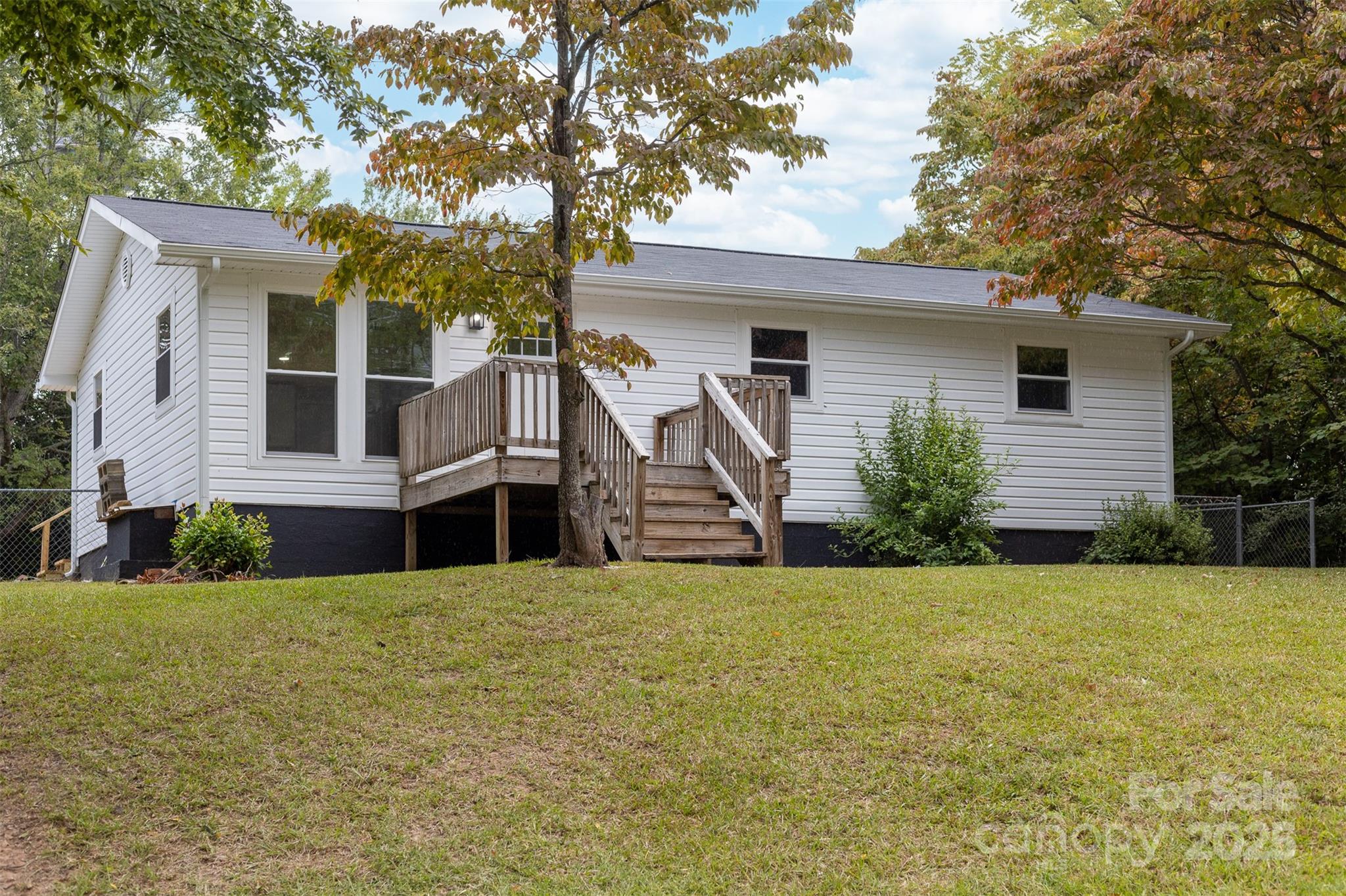 115 E Georgia Avenue Property Photo 37