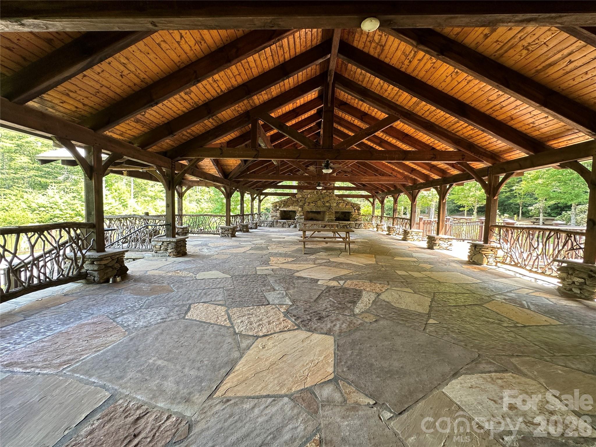 67 Peppervine Circle Property Photo 4