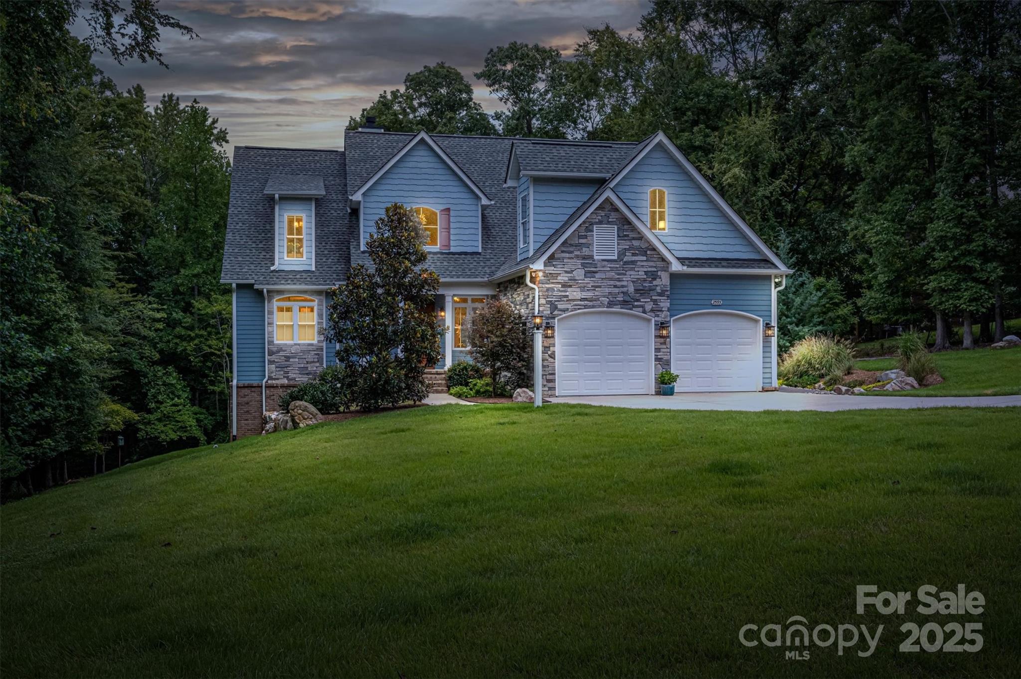2593 Cozy Cove Drive Property Photo