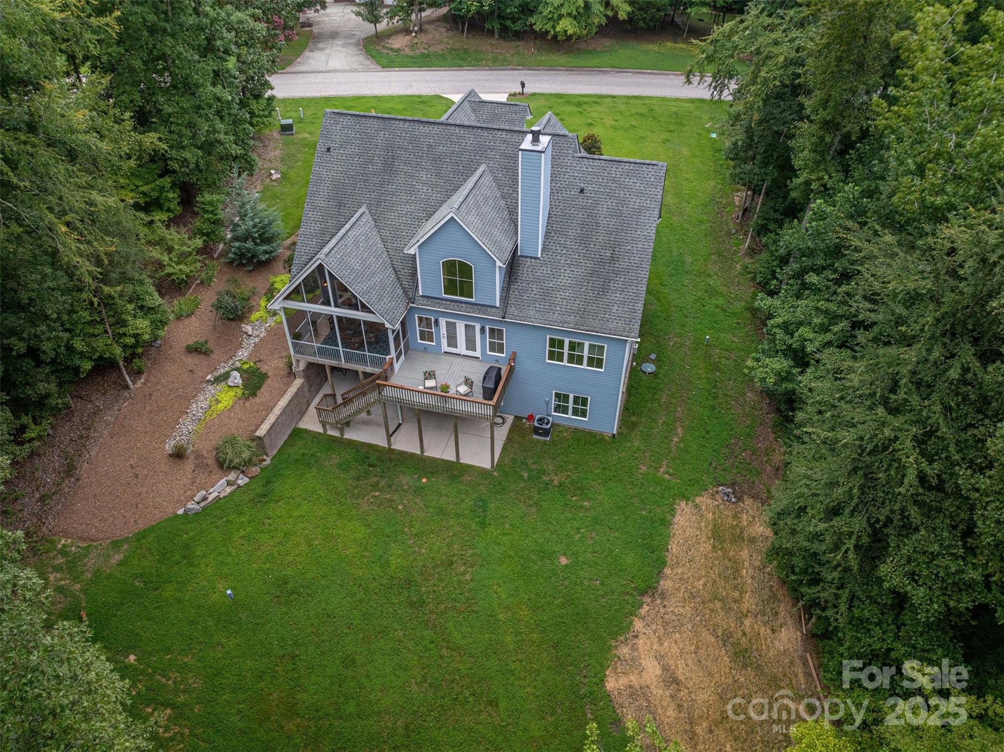 2593 Cozy Cove Drive Property Photo 6