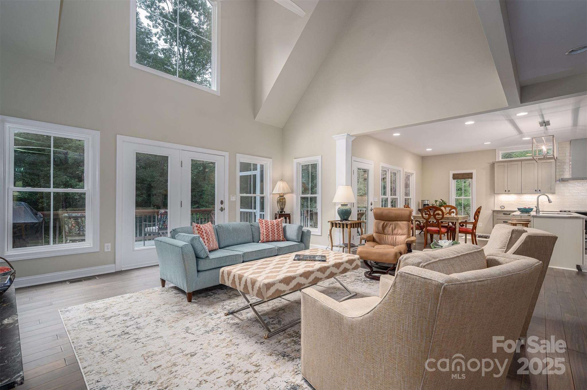 2593 Cozy Cove Drive Property Photo 14