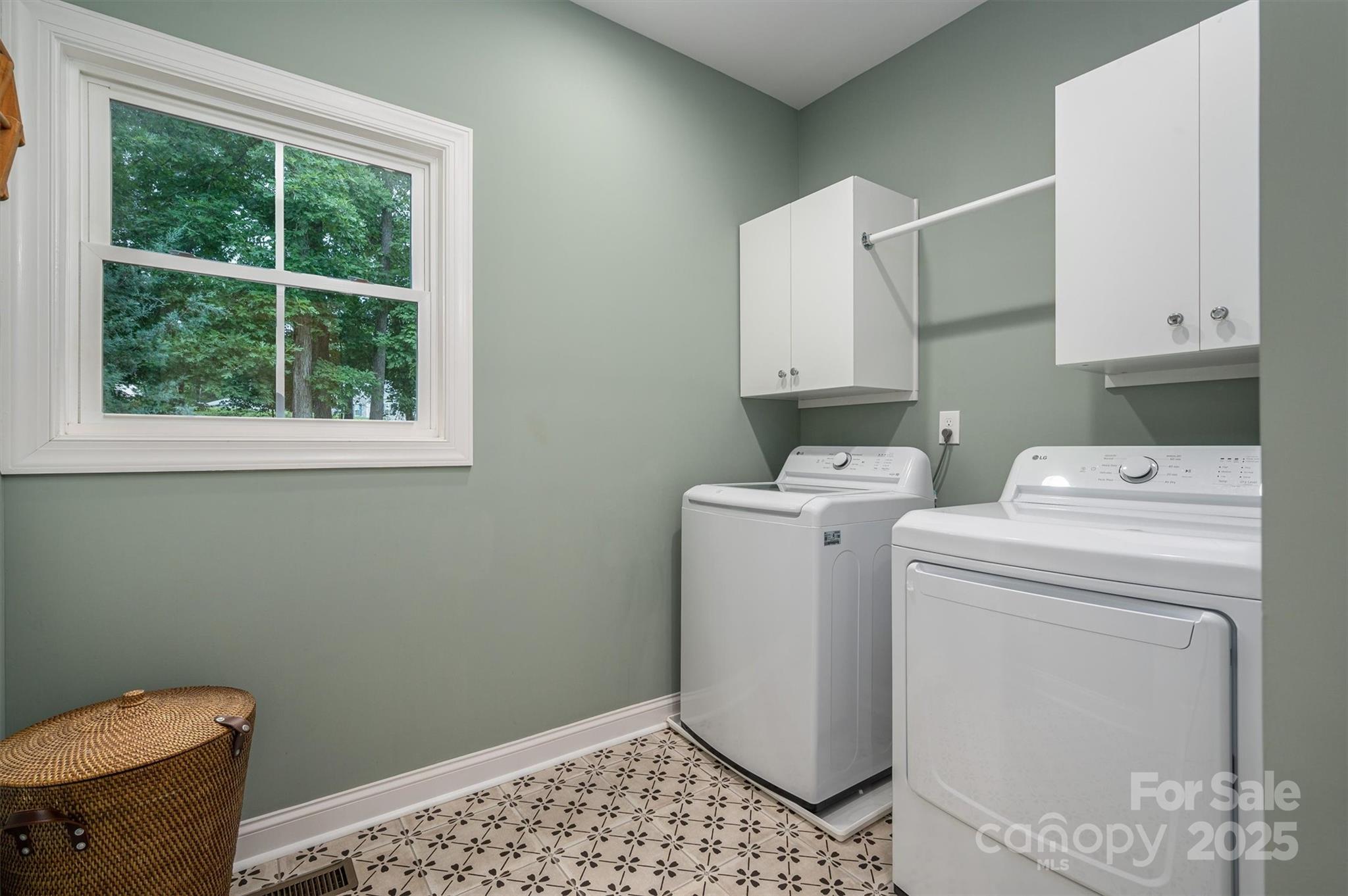 2593 Cozy Cove Drive Property Photo 26