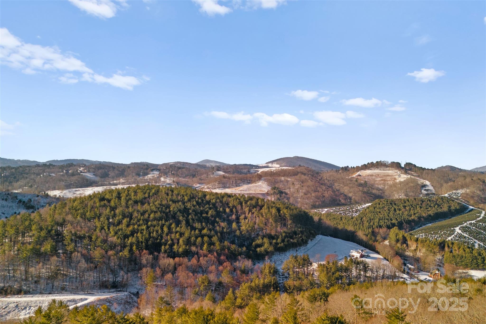 348 Laurelwood Lane Property Photo 8