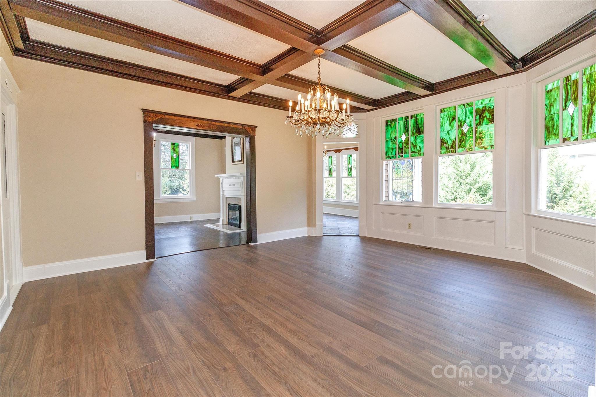 903 W Franklin Street Property Photo 10
