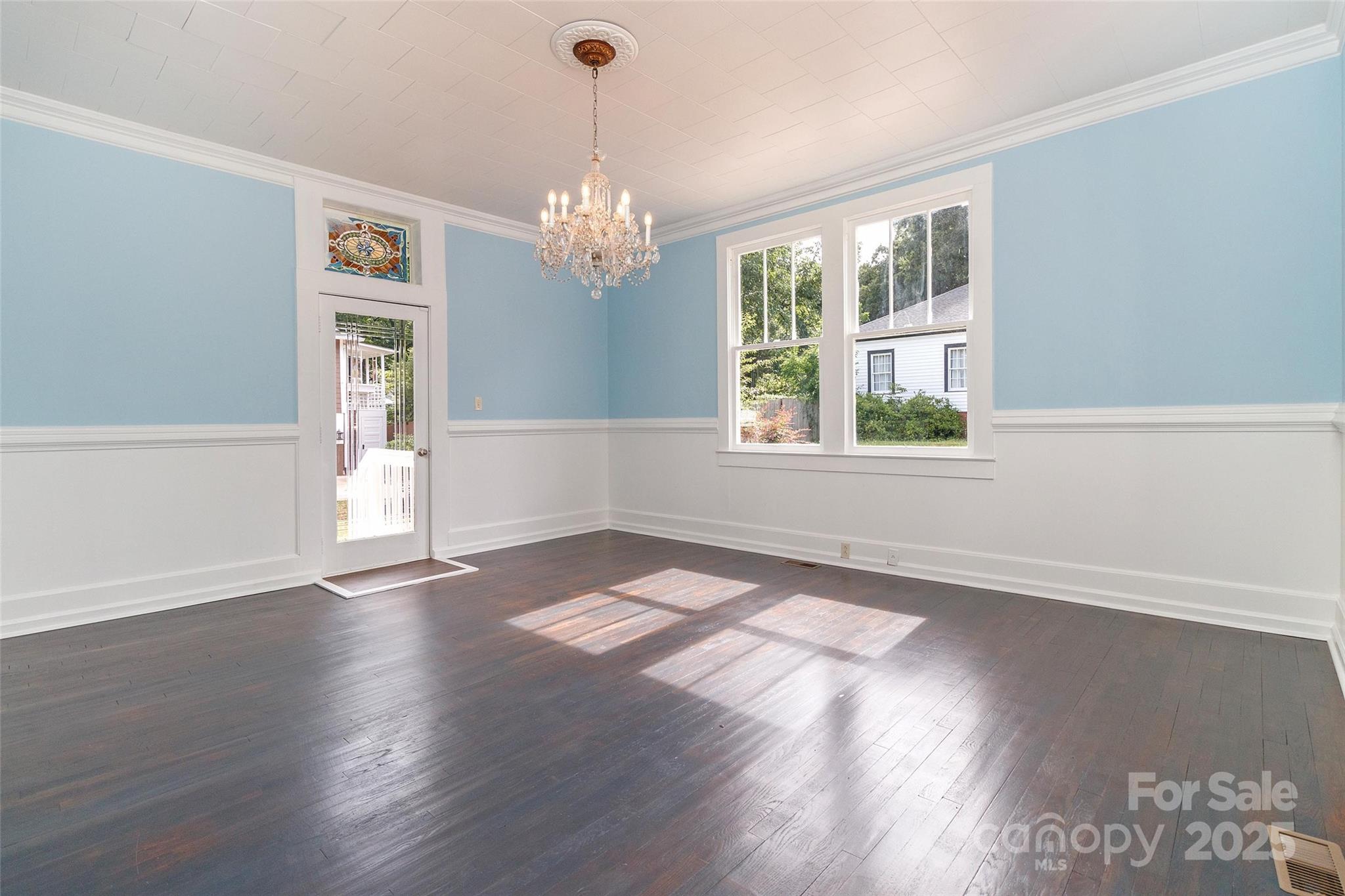 903 W Franklin Street Property Photo 22