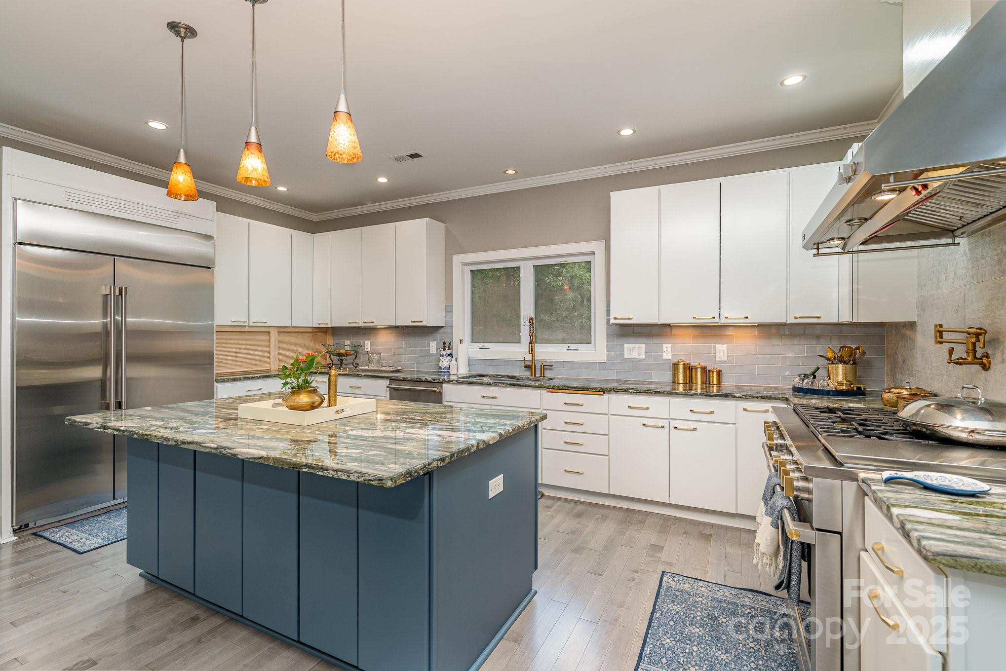 3020 Poplar Hill Road Property Photo 8