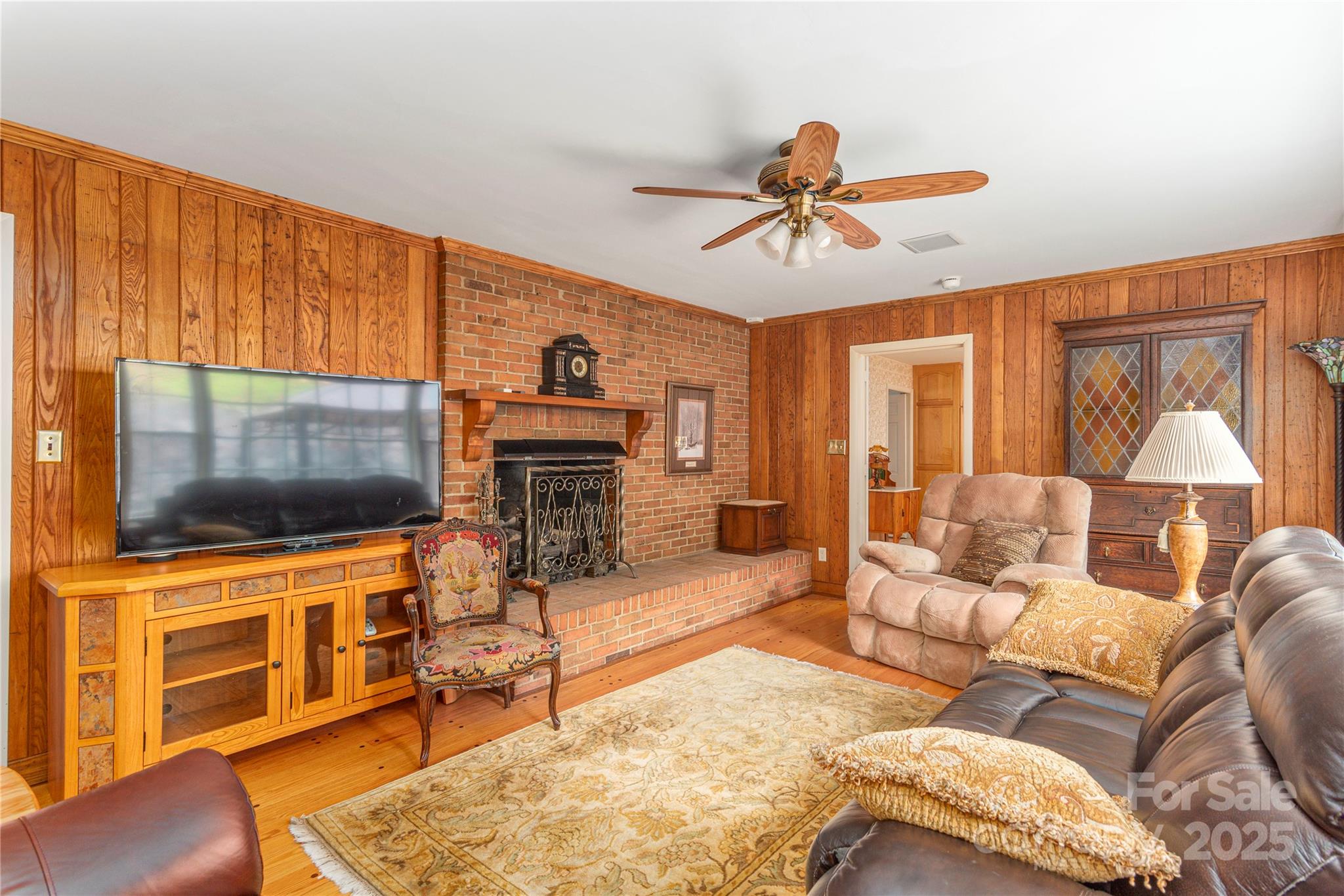 568 Country Club Drive Property Photo 17