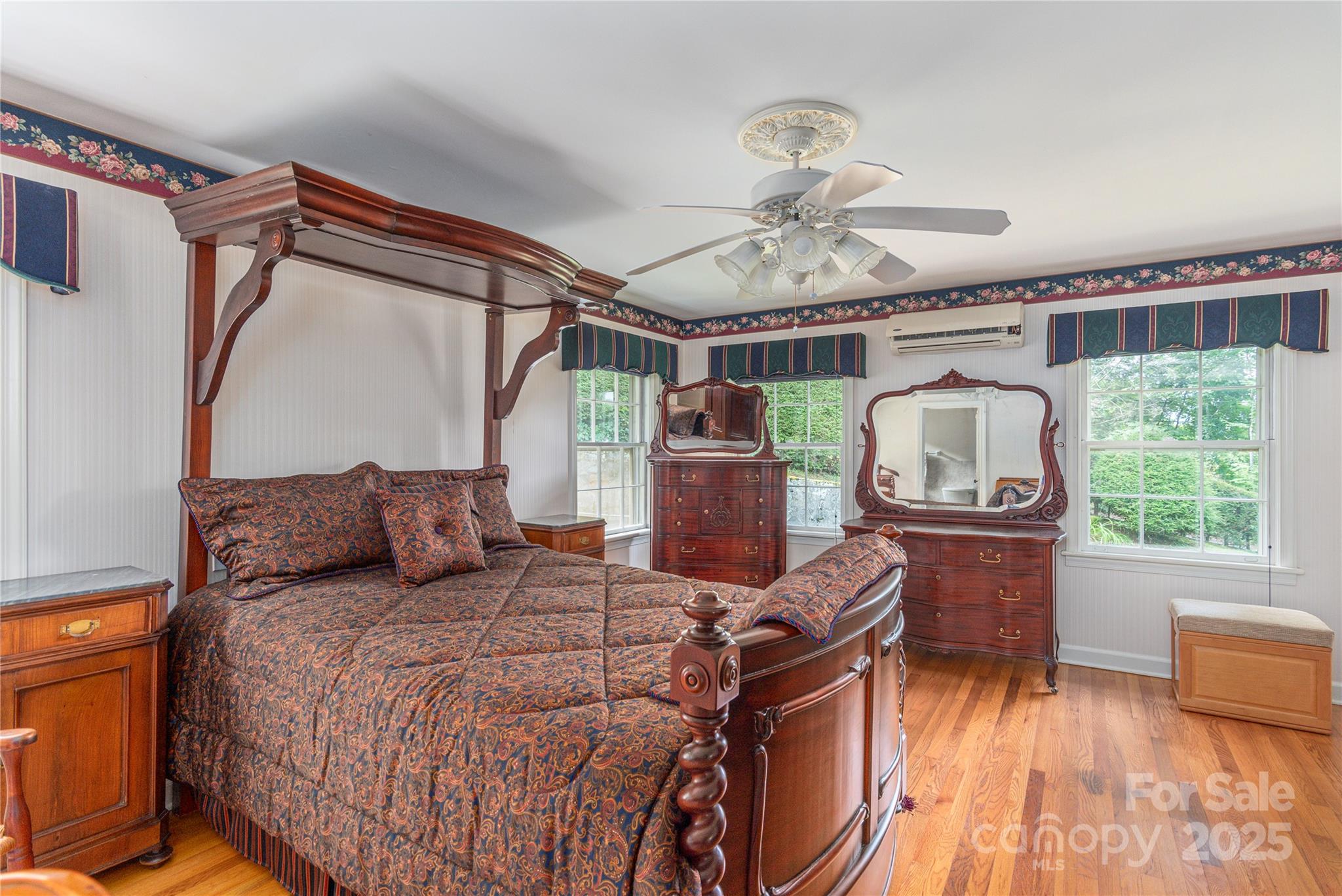 568 Country Club Drive Property Photo 19