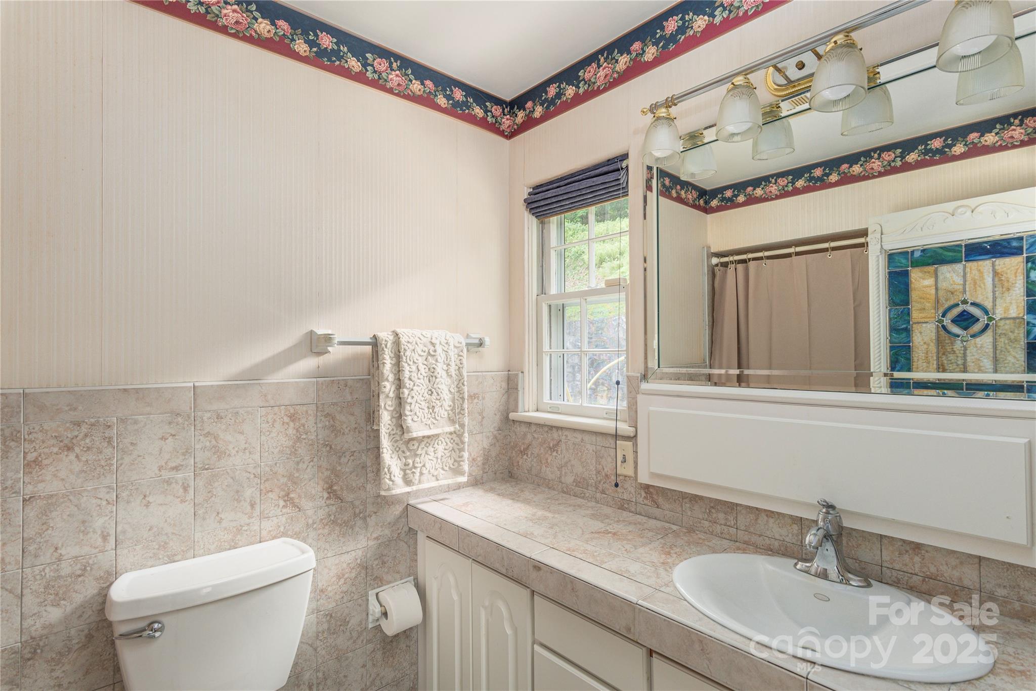 568 Country Club Drive Property Photo 21