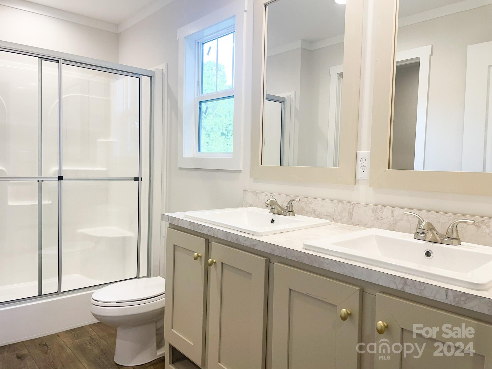 1627 Amherst Road Property Photo 16