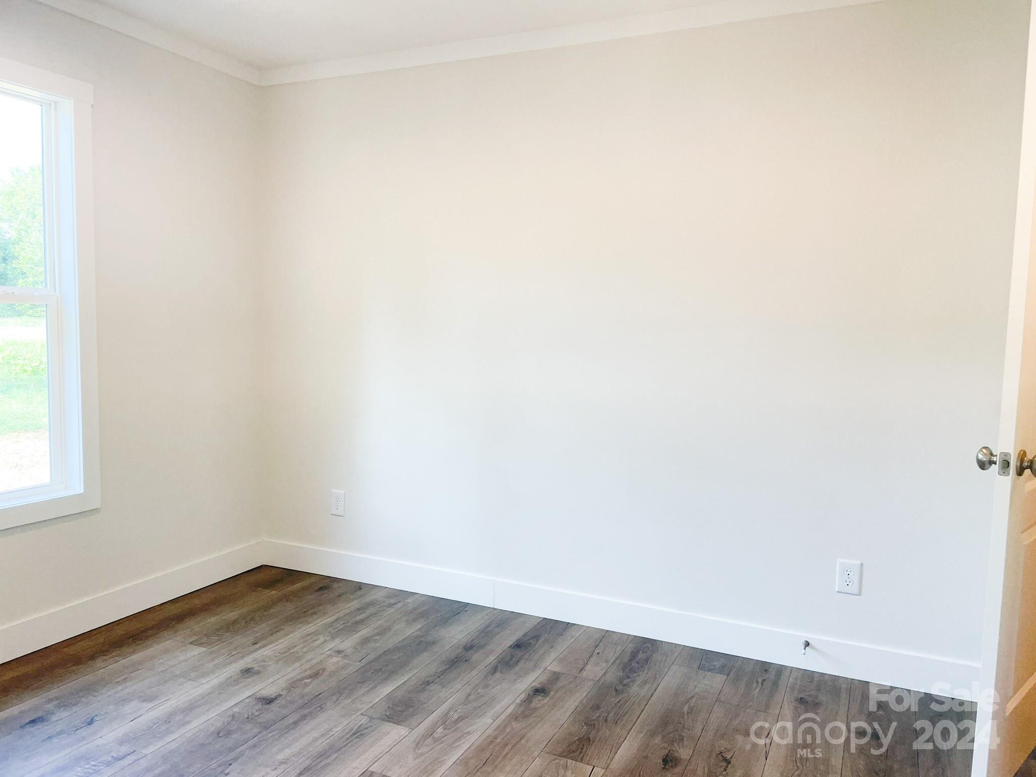 1627 Amherst Road Property Photo 18