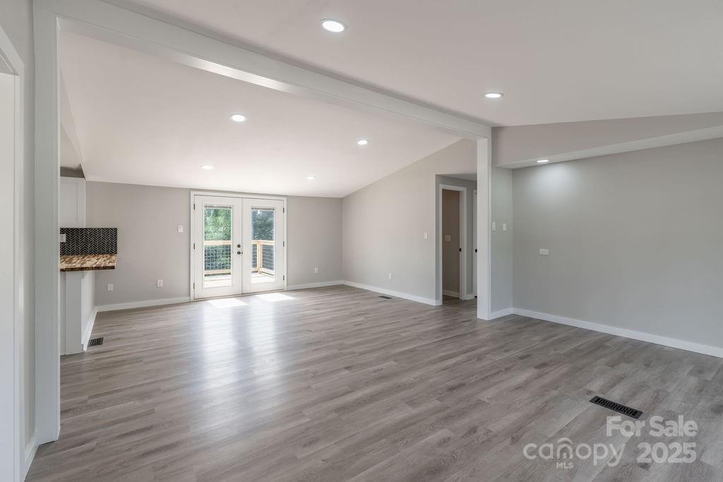 55 Shannon Park Circle Property Photo 8
