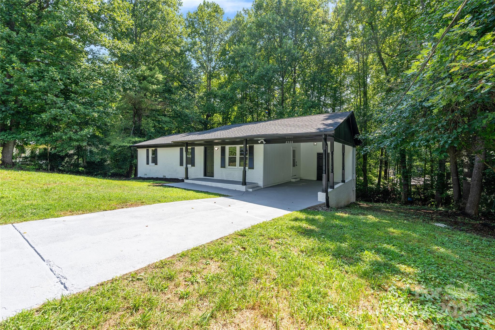 2366 Gingercake Court Property Photo 2