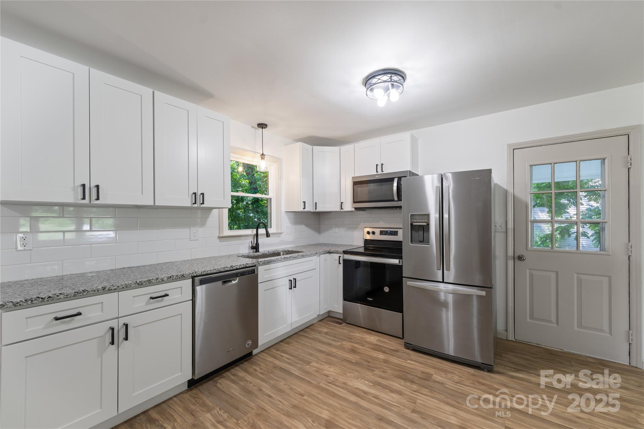 2366 Gingercake Court Property Photo 7