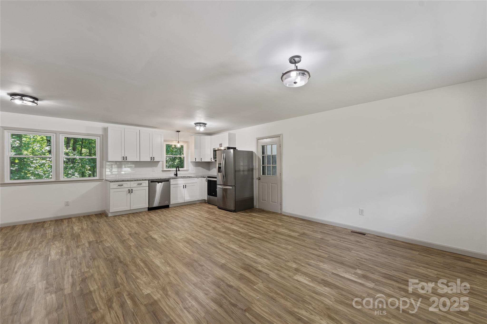 2366 Gingercake Court Property Photo 10
