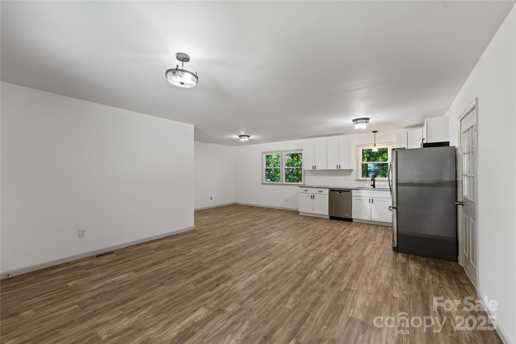 2366 Gingercake Court Property Photo 11