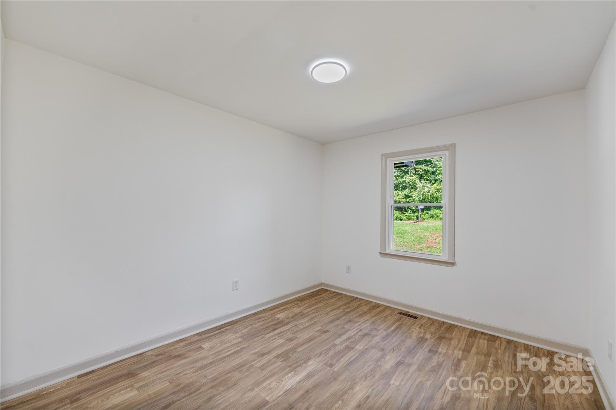 2366 Gingercake Court Property Photo 12