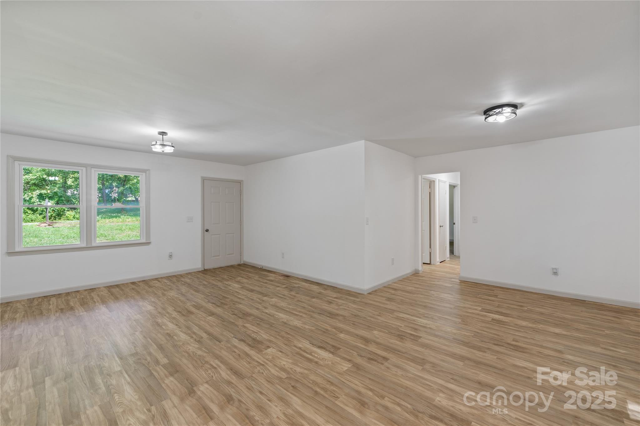 2366 Gingercake Court Property Photo 14
