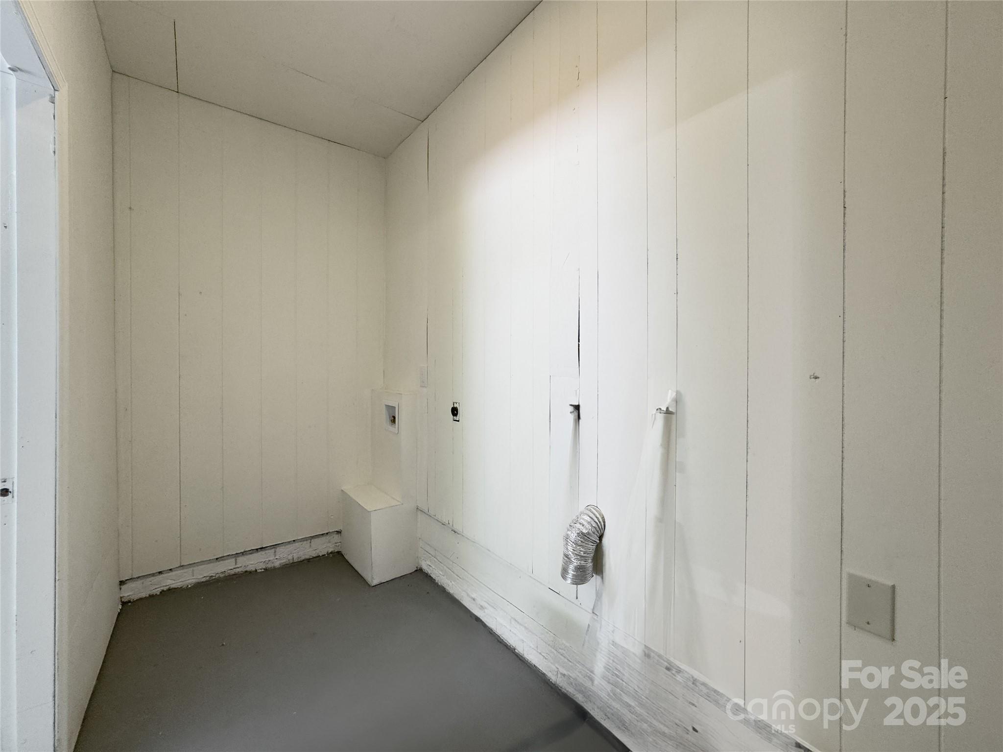 2366 Gingercake Court Property Photo 17