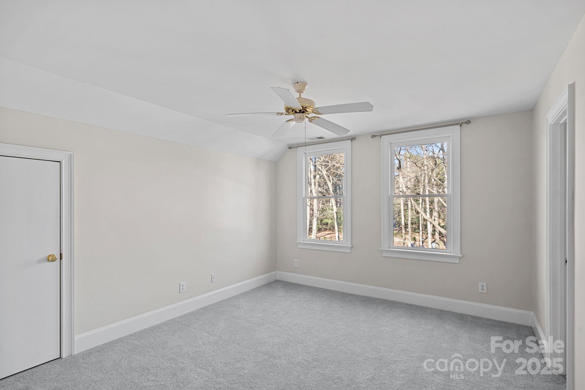170 Old Post Road Property Photo 28