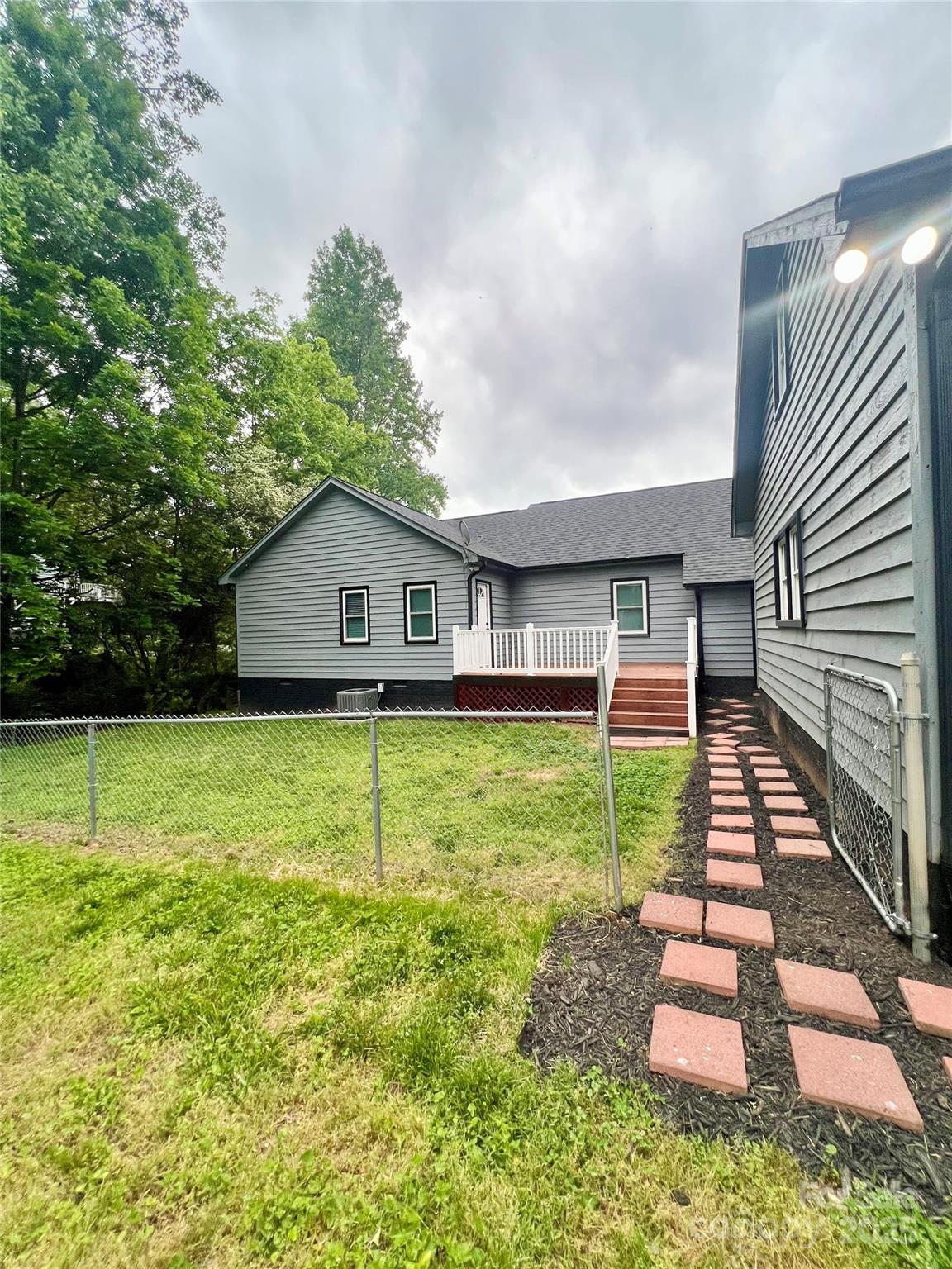 1586 Kenlane Drive Property Photo 23